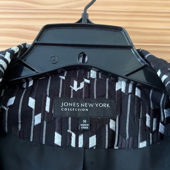 Jones New York vintage jacket - Picture 3 of 4